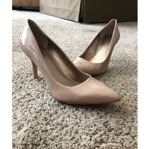 BCBG  nude pointed toe heels